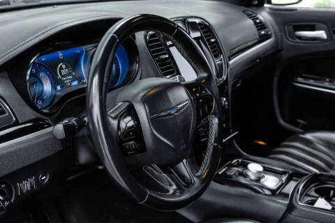 2018 Chrysler 300 S