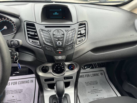 2017 Ford Fiesta SE
