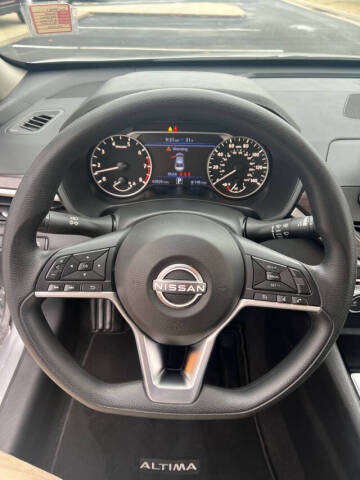 2024 Nissan Altima 2.5 SV