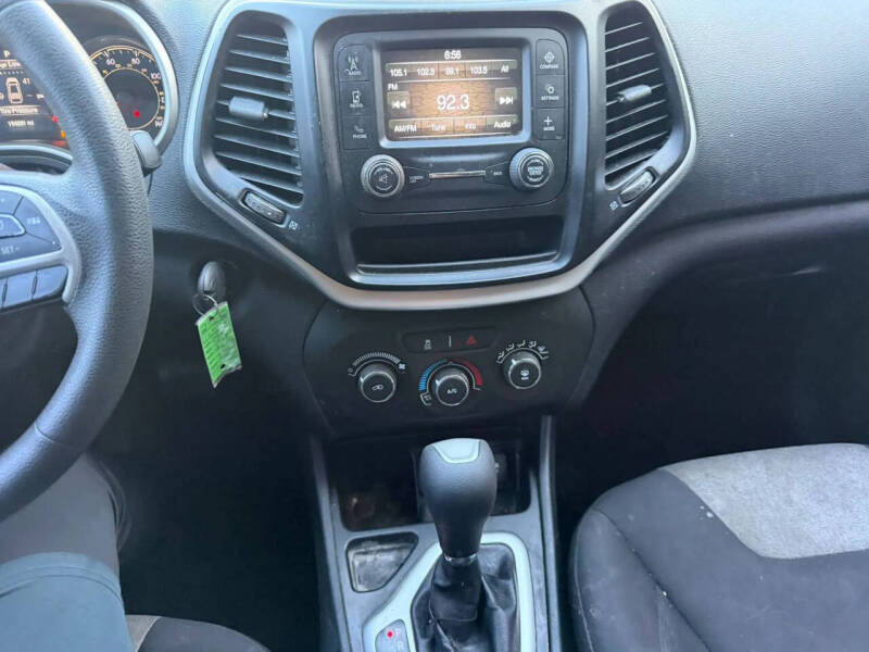 2014 Jeep Cherokee Sport