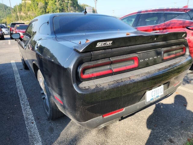 Used 2019 Dodge Challenger GT with VIN 2C3CDZKG1KH741759 for sale in Hazard, KY