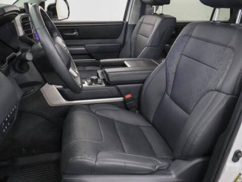 2024 Toyota Sequoia SR5