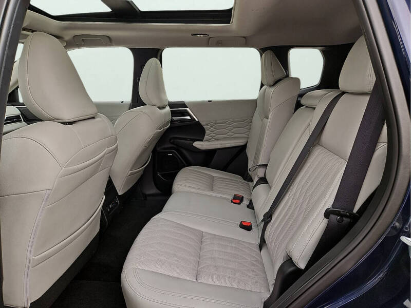 2025 Mitsubishi Outlander SEL