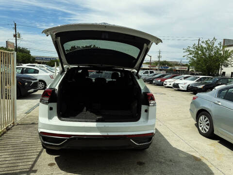 2021 Volkswagen Atlas Cross Sport SE 4Motion