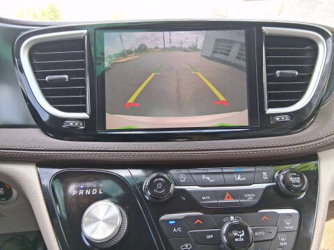 2021 Chrysler Pacifica Touring L