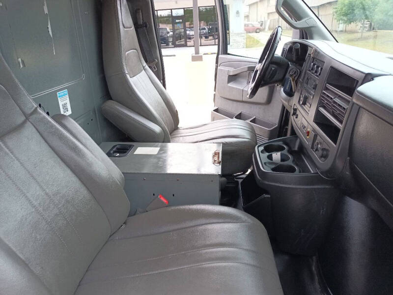 2017 Chevrolet Express 2500