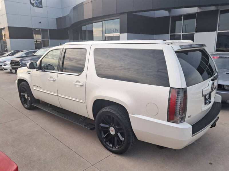 2013 Cadillac Escalade ESV Premium