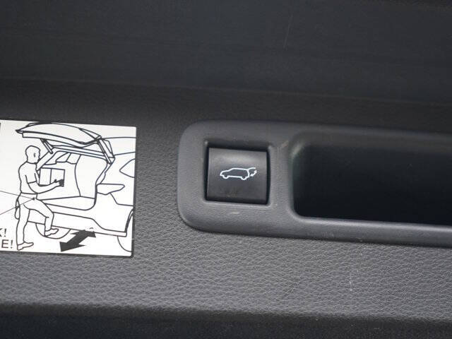 2024 Toyota Highlander Hybrid XLE