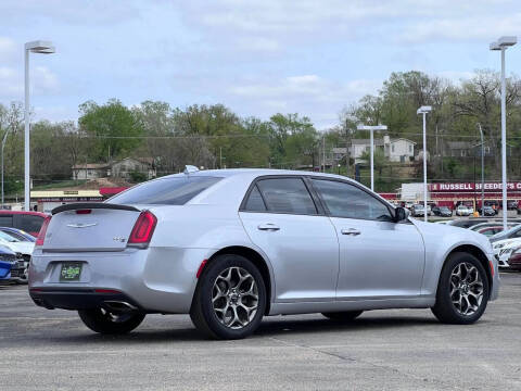 2016 Chrysler 300