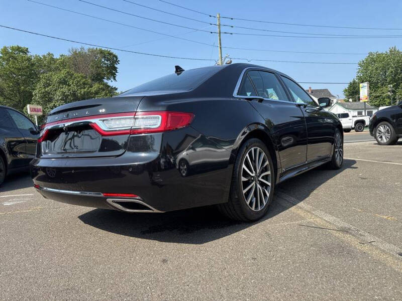 2019 Lincoln Continental Select