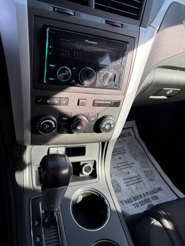 2011 Chevrolet Traverse LT