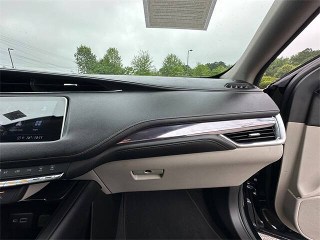 2022 Cadillac XT4 Luxury