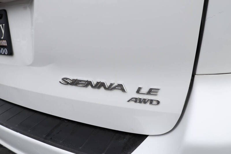 2006 Toyota Sienna LE 7 Passenger