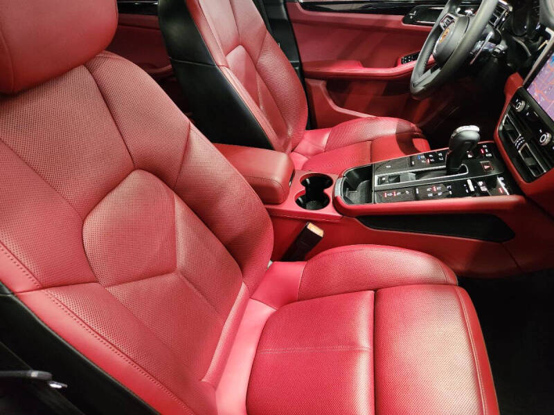 2023 Porsche Macan