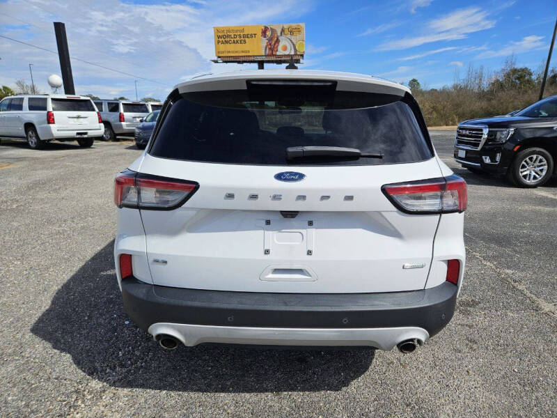 2020 Ford Escape SE
