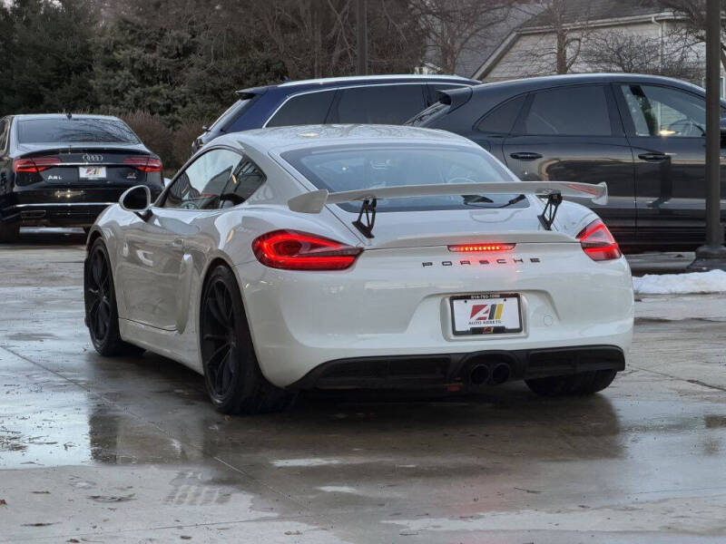 2016 Porsche Cayman GT4