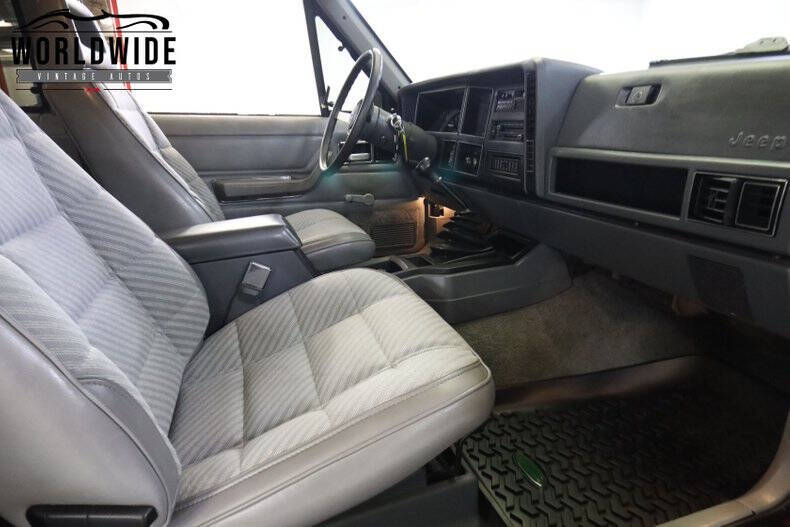 1988 Jeep Cherokee Chief