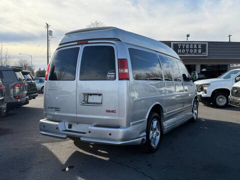 2013 GMC Savana