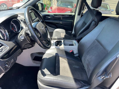2020 Dodge Grand Caravan SXT