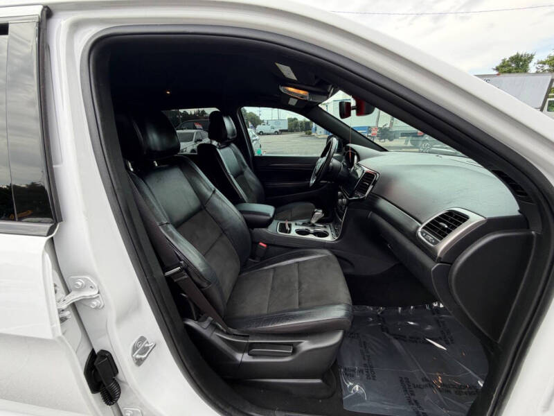 2019 Jeep Grand Cherokee Altitude