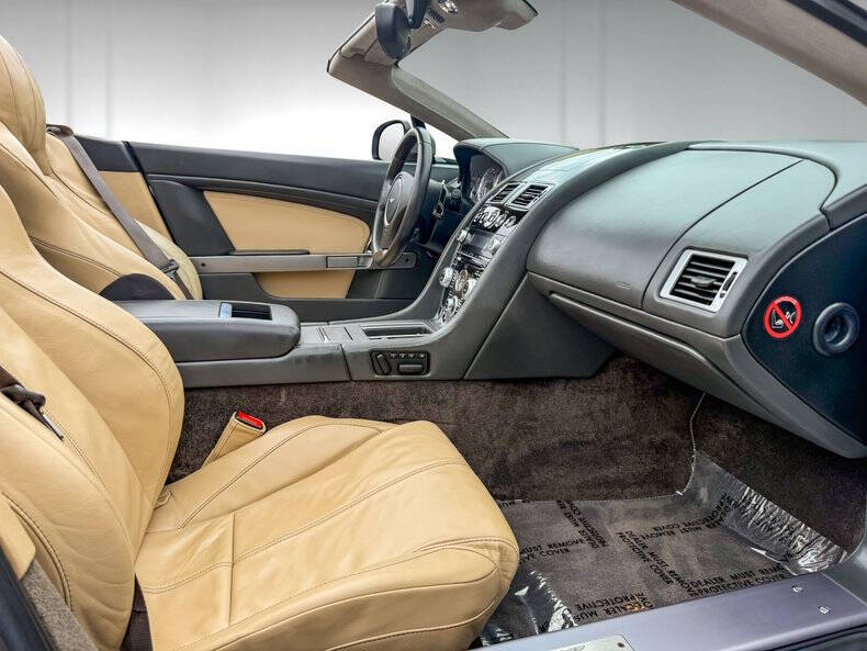 2015 Aston Martin V8 Vantage Roadster