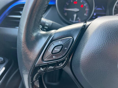 2021 Toyota C-HR XLE