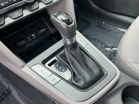 2020 Hyundai Elantra