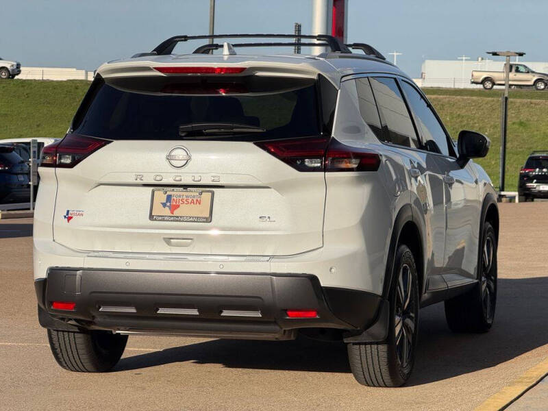 2025 Nissan Rogue SL