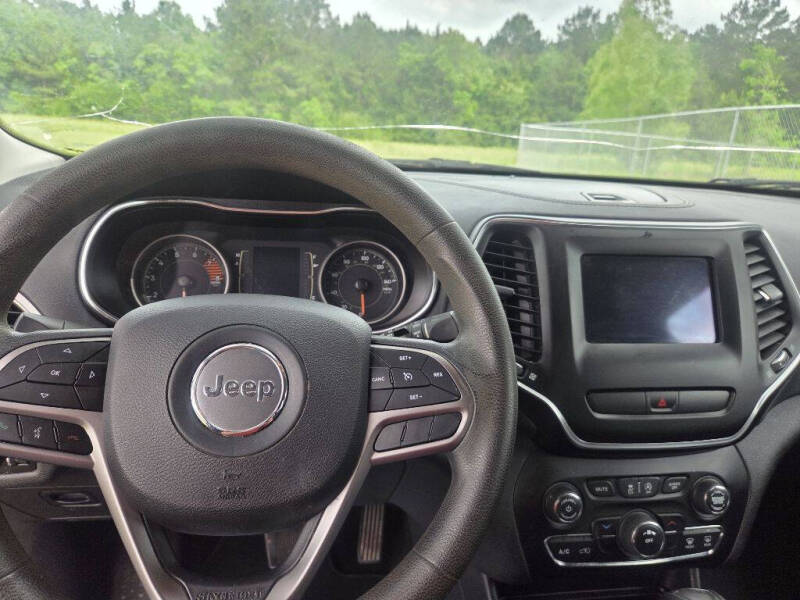 2019 Jeep Cherokee Latitude
