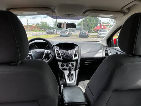 2014 Ford Focus SE