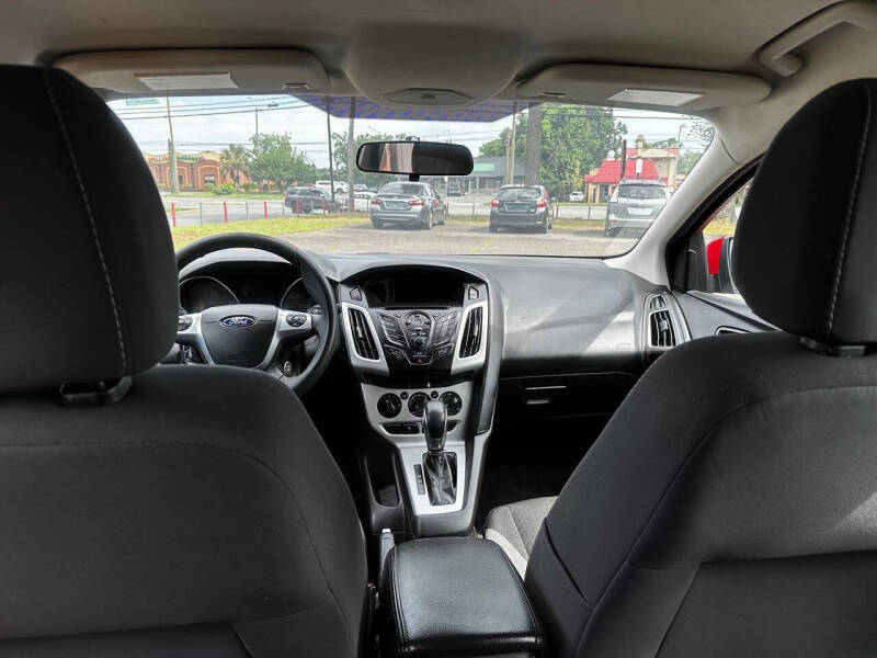 2014 Ford Focus SE
