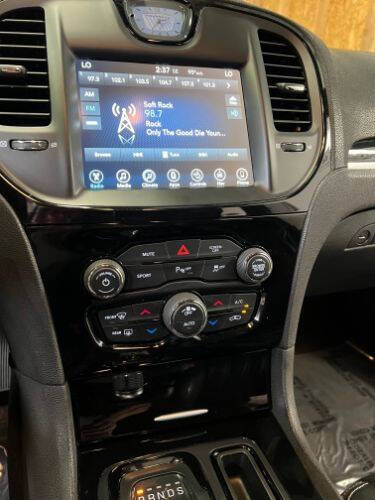 2017 Chrysler 300