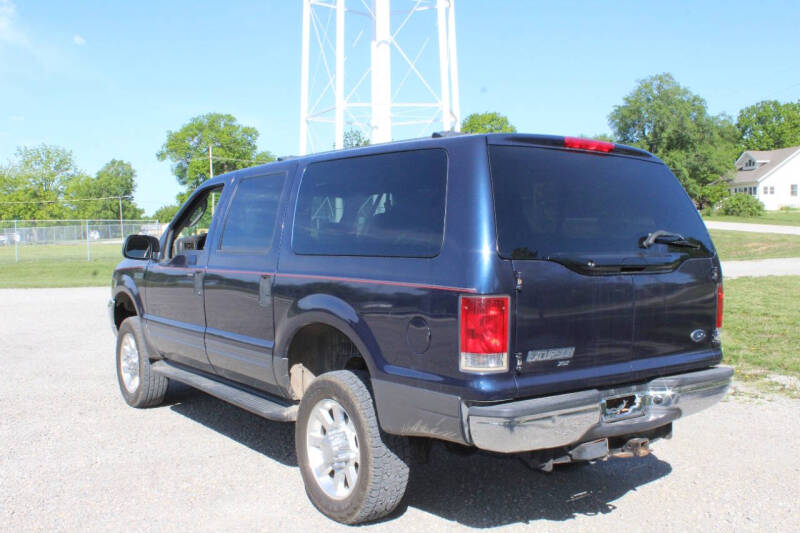 2003 Ford Excursion XLT