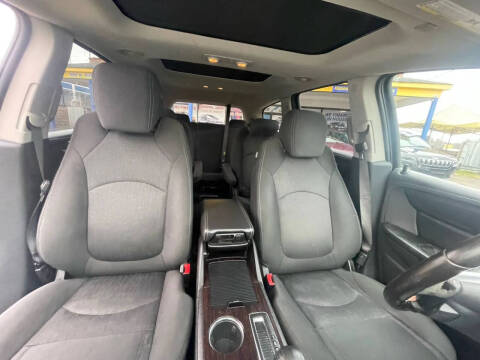 2017 Chevrolet Traverse LT