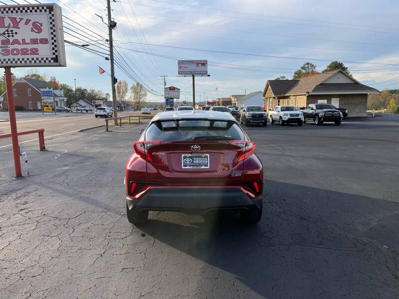 2018 Toyota C-HR XLE photo 6