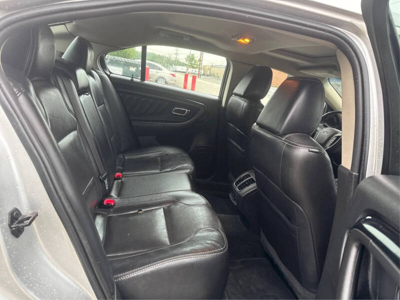 2011 Ford Taurus Limited