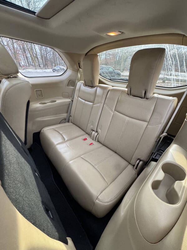 2017 Nissan Pathfinder Platinum