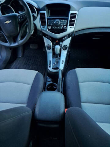 2013 Chevrolet Cruze LS Auto