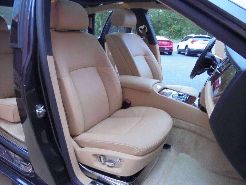 2011 Rolls-Royce Ghost Base photo 10