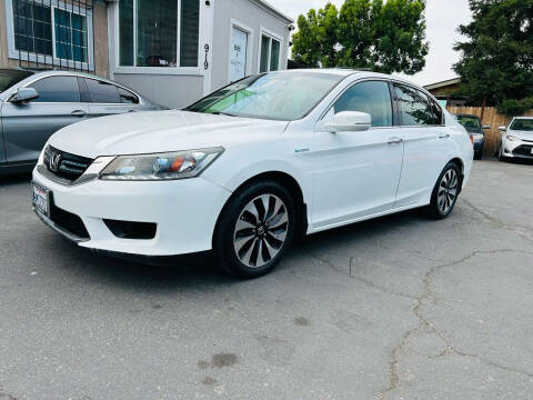 2014 Honda Accord Hybrid for sale at Ronnie Motors LLC in San Jose CA