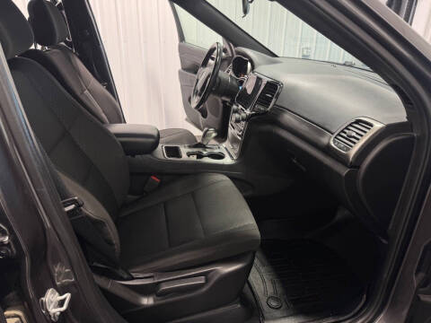 2020 Jeep Grand Cherokee Laredo E