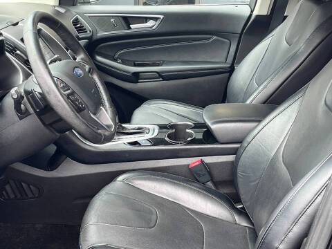 2017 Ford Edge Titanium