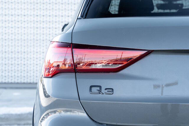 2025 Audi Q3 quattro S line Premium 45 TFSI