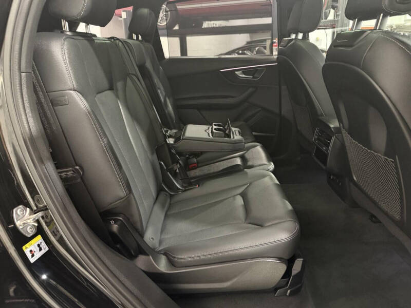 2025 Audi Q7 quattro Premium Plus 55 TFSI