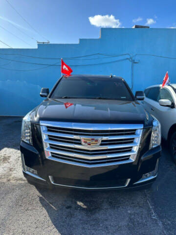 2017 Cadillac Escalade ESV for sale at Molina Auto Sales in Hialeah FL