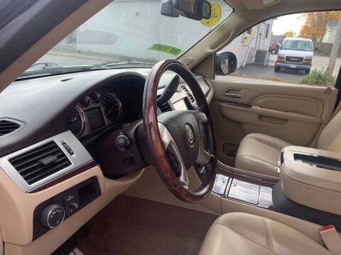 2014 Cadillac Escalade Luxury