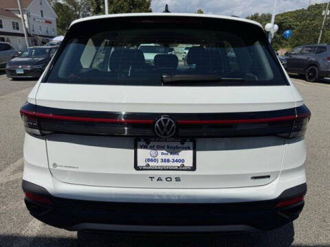 2025 Volkswagen Taos S 4Motion