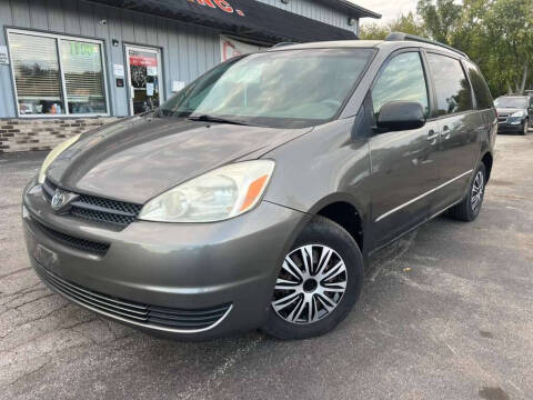 2004 Toyota Sienna LE 7 Passenger