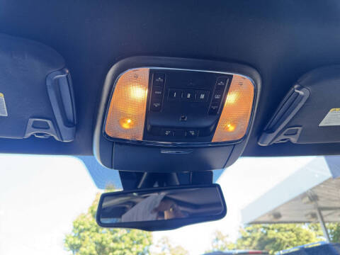 2012 Chrysler 300 MOPAR 12