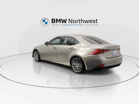 2017 Lexus IS 200t